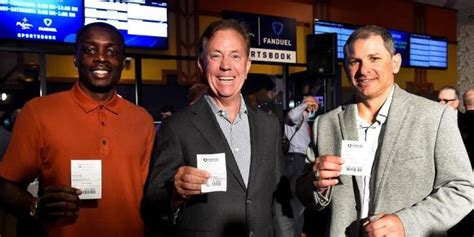 mohegan sun sportsbook ct|Mohegan Gaming & Entertainment and FanDuel Group Launch .